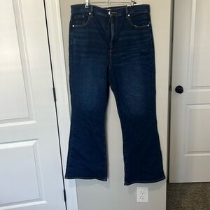 NWT Loft “The slim flare” high-rise size 34/18